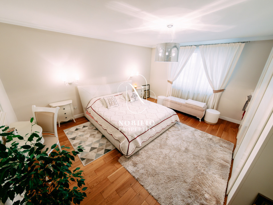 Apartament in Andrei Mureșanu, 190 mp, mobilat şi utilat, cu 2 locuri de parcare