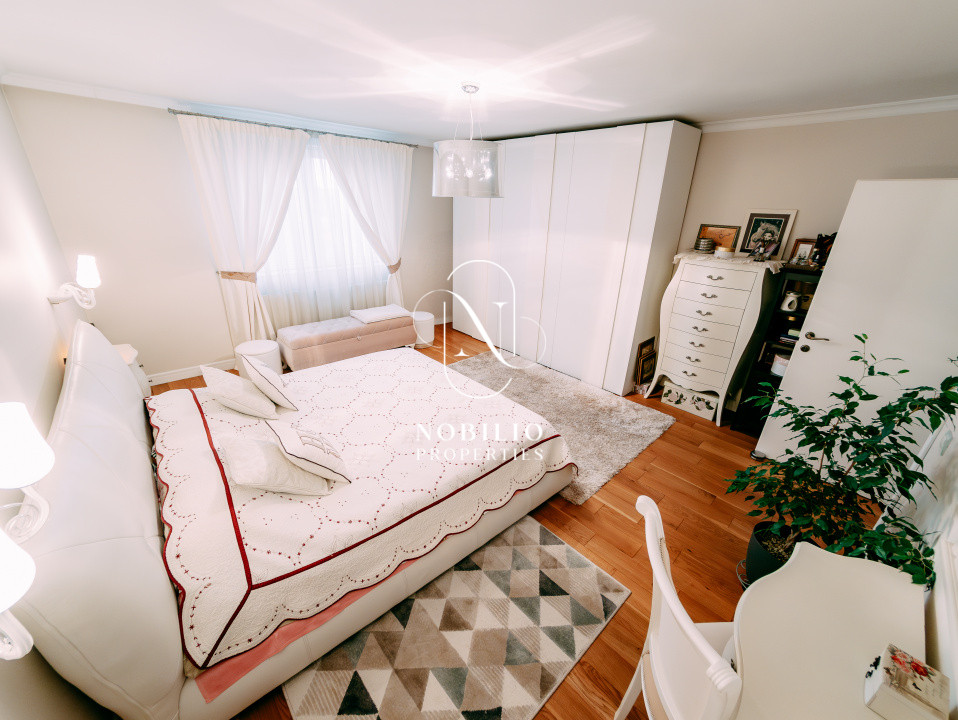 Apartament in Andrei Mureșanu, 190 mp, mobilat şi utilat, cu 2 locuri de parcare