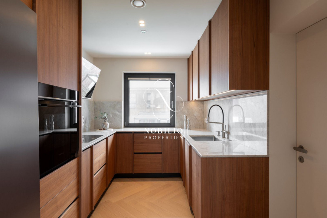 Bijuterie tehnologică - Casă de vânzare in Făget