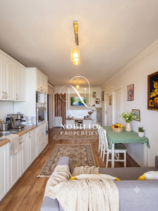 Apartament modern cu 3 camere și balcon pe Str. Florilor, Florești