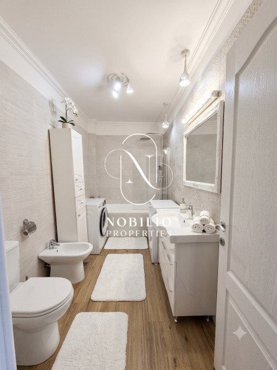 Apartament modern cu 3 camere și balcon pe Str. Florilor, Florești