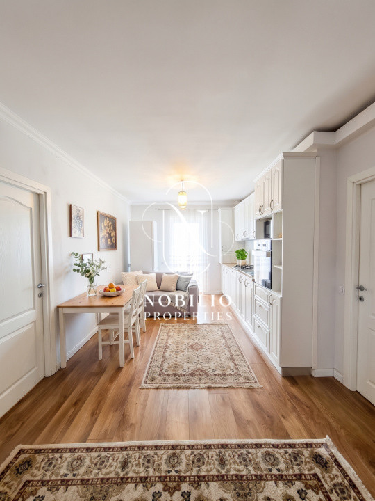 Apartament modern cu 3 camere și balcon pe Str. Florilor, Florești