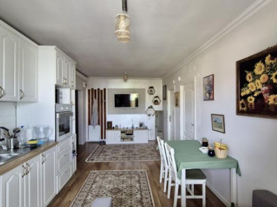 Apartament modern cu 3 camere și balcon pe Str. Florilor, Florești